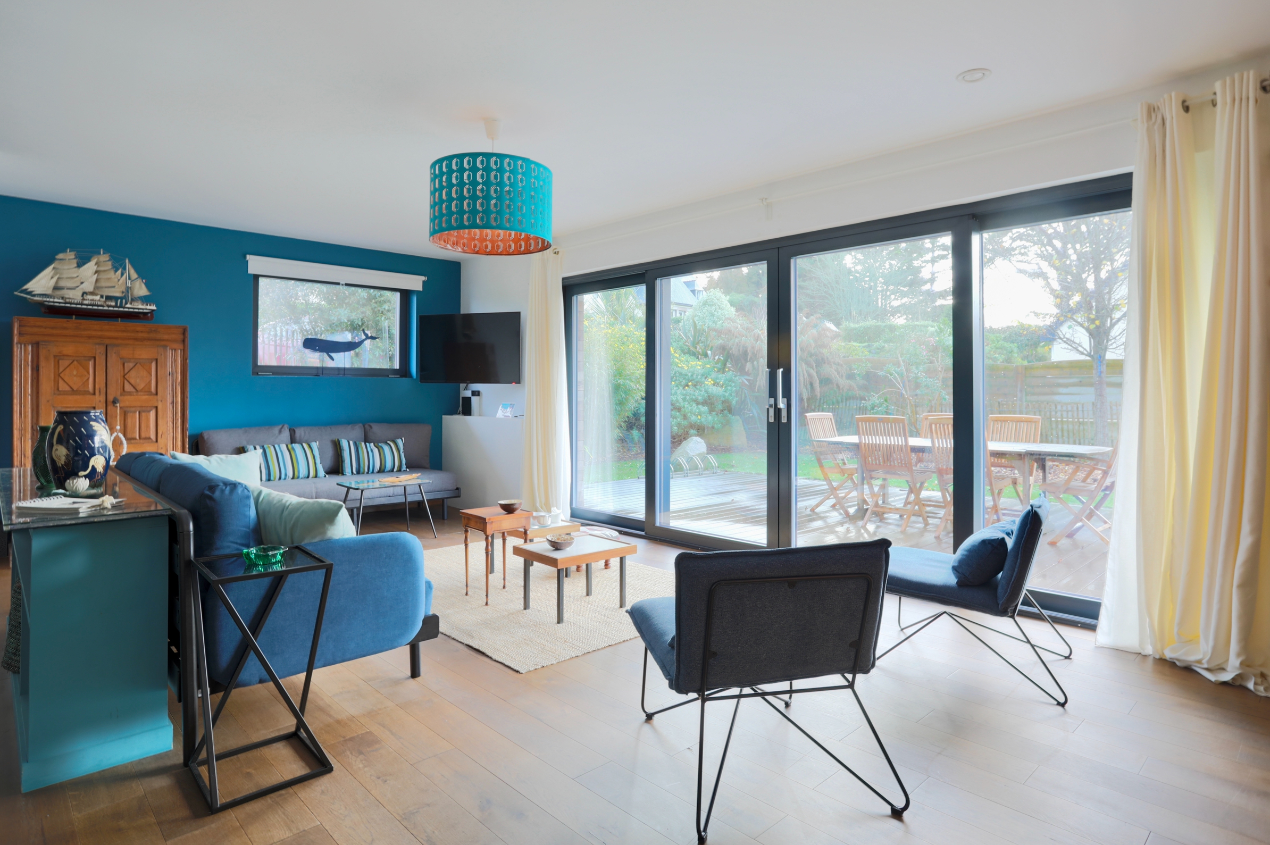 Salle de Bains, Les Flots